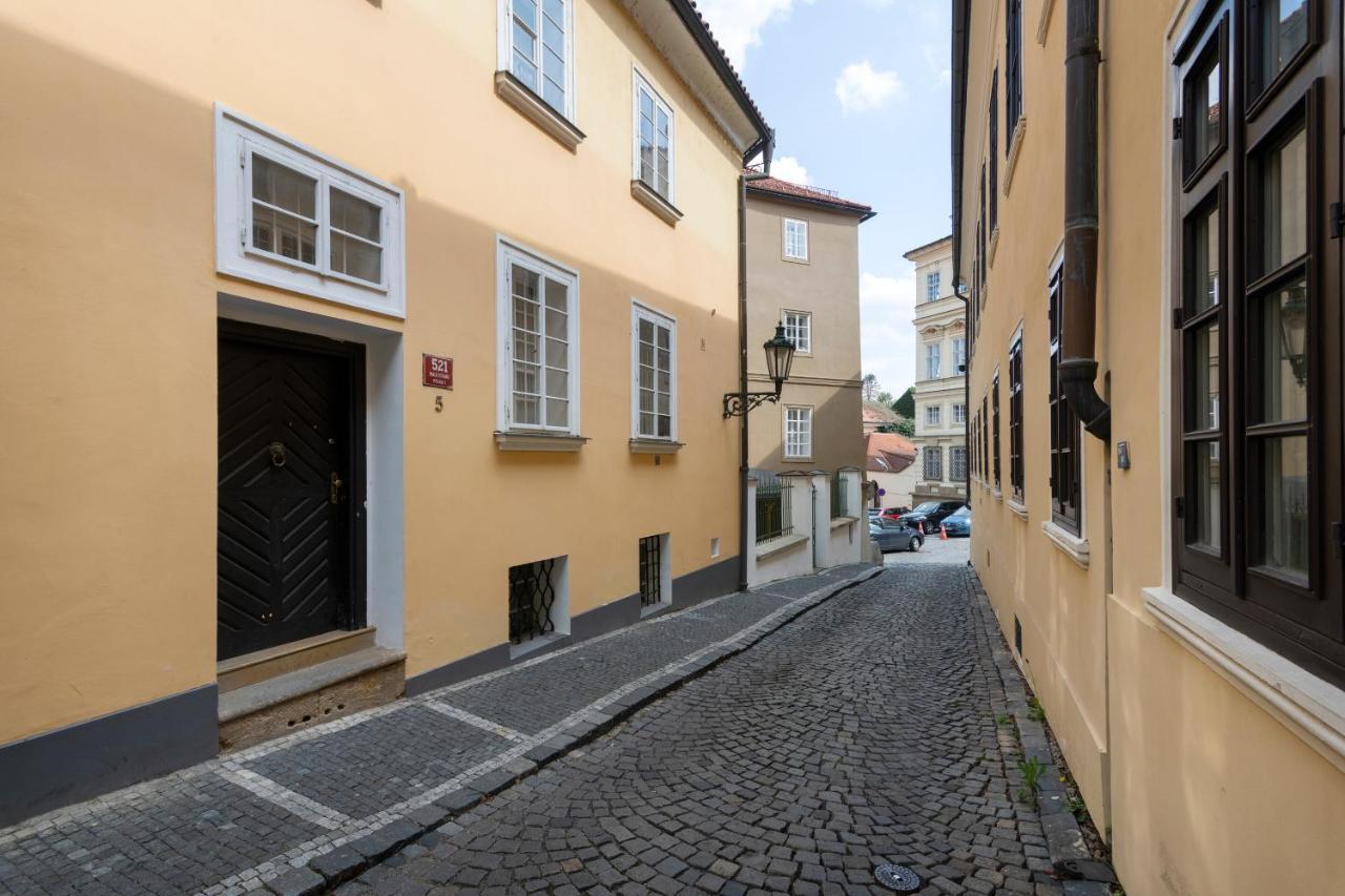 Historic Spirit At Studio Under The Prague Castle Exterior foto
