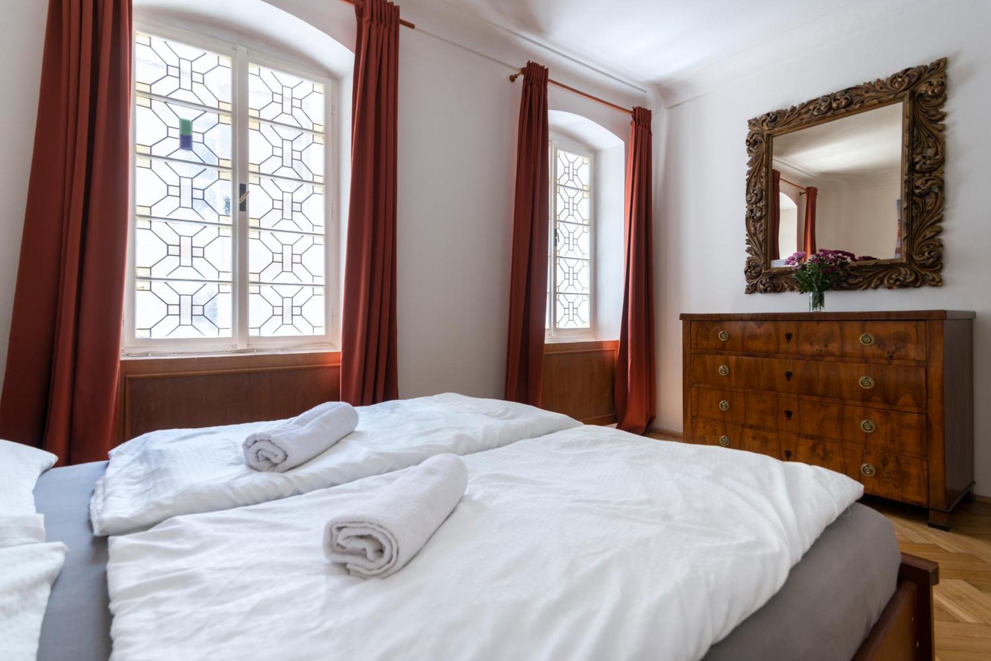 Historic Spirit At Studio Under The Prague Castle Exterior foto